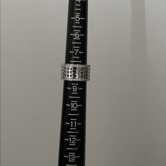 Men’s Gucci diamond spinning ring - Picture 8 of 8